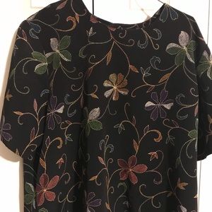 XL crew short sleeve blouse Black with multi colors thick poly material